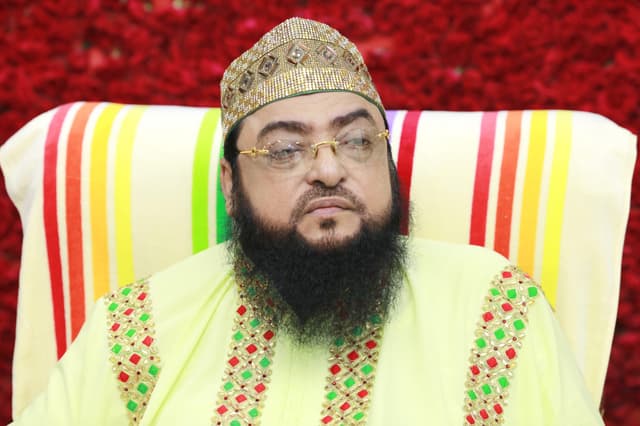 মুসলমান কাকে বলে? উত্তরাধিকার সূত্রে বা জন্মসূত্রে মুসলমান হওয়া যায় কি